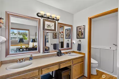 1800 Skyline Way #206, Anacortes, WA 98221 - Photo 20