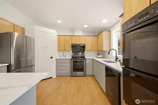 12802 228th Ave E, Bonney Lake, WA 98391 - Photo 10