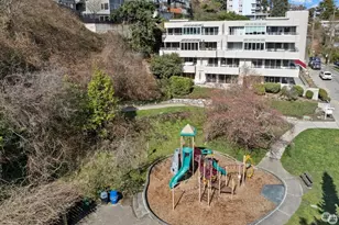 1231 5th Ave N, Seattle, WA 98109 - Photo 6