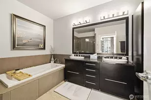 910 Lenora St, Seattle, WA 98121 - Photo 26