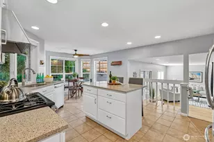 1011 16th Ct, Mukilteo, WA 98275 - Photo 16