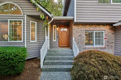 1011 16th Court, Mukilteo, WA 98275 - Photo 2