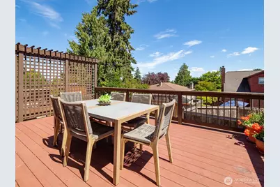 8036 9th Avenue NW, Seattle, WA 98117 - Photo 28