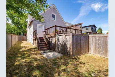 8036 9th Avenue NW, Seattle, WA 98117 - Photo 30