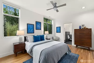 1549 Magnolia Way W, Seattle, WA 98199 - Photo 22