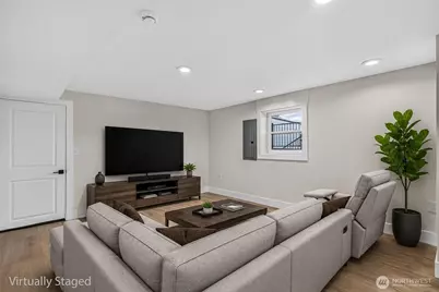 2819 Louise Avenue W, University Place, WA 98466 - Photo 6