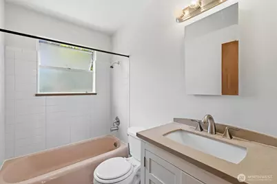 2657 Thorndyke Avenue W, Seattle, WA 98199 - Photo 14