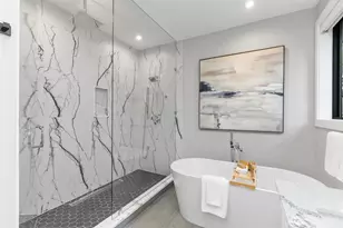 12608 NE 30th St, Bellevue, WA 98005 - Photo 28