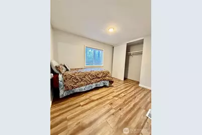 9065 Steele Creek Loop NE, Bremerton, WA 98311 - Photo 10
