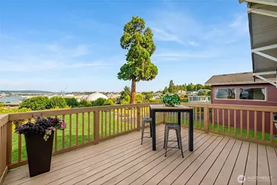607 Warren Avenue, Everett, WA 98201 - Photo 36