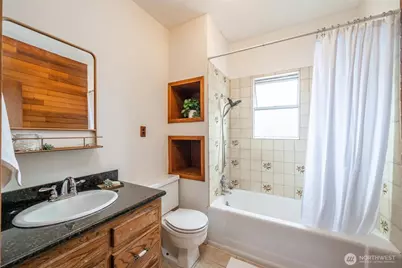 607 Warren Avenue, Everett, WA 98201 - Photo 26