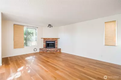 25027 110th Pl SE #17D, Kent, WA 98030 - Photo 12