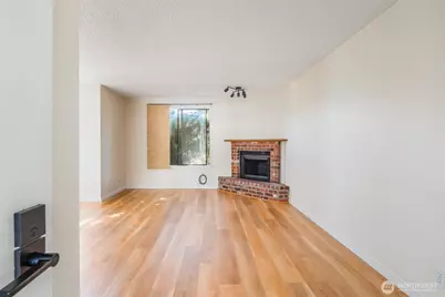 25027 110th Pl SE #17D, Kent, WA 98030 - Photo 6