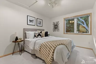9009 45th Avenue NE, Seattle, WA 98115 - Photo 16