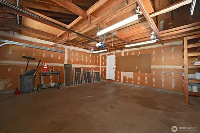 305 NW 198th Street, Shoreline, WA 98177 - Photo 32