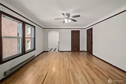 625 4th Avenue W, Seattle, WA 98119 - Photo 22
