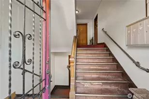 625 4th Ave W, Seattle, WA 98119 - Photo 30