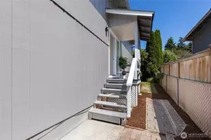 28430 14th Ave S, Federal Way, WA 98003 - Photo 2