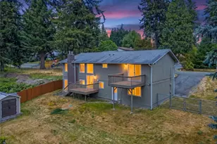 302 137th St SW, Everett, WA 98208 - Photo 2