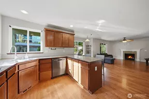 10606 SE 15th St, Lake Stevens, WA 98258 - Photo 8