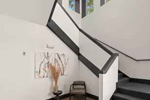 655 Crockett St, Seattle, WA 98109 - Photo 28