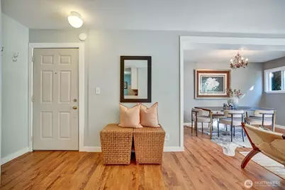 2111 E John Street #204, Seattle, WA 98112 - Photo 6