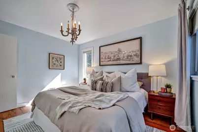 2111 E John Street #204, Seattle, WA 98112 - Photo 20