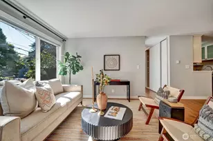 2111 E John St, Seattle, WA 98112 - Photo 2