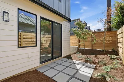 2611 NW 87th Street, Seattle, WA 98117 - Photo 18