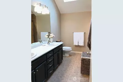3525 243rd Avenue SE, Sammamish, WA 98029 - Photo 8