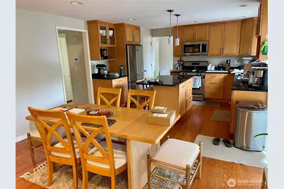 3525 243rd Avenue SE, Sammamish, WA 98029 - Photo 4