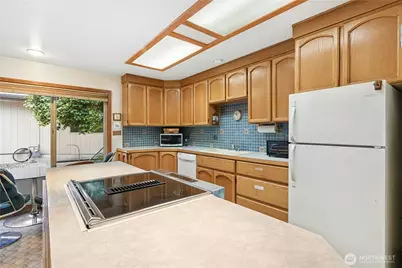 1643 NE Sumner Drive, Oak Harbor, WA 98277 - Photo 10