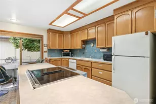 1643 NE Sumner Dr, Oak Harbor, WA 98277 - Photo 10