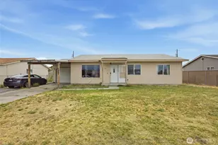 1227 Lowry St, Moses Lake, WA 98837 - Photo 1
