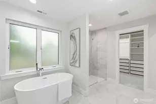 719 Edmonds Way, Edmonds, WA 98020 - Photo 24