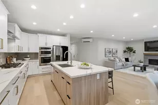 719 Edmonds Way, Edmonds, WA 98020 - Photo 16