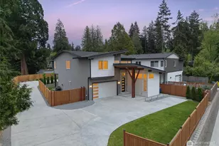 719 Edmonds Way, Edmonds, WA 98020 - Photo 1