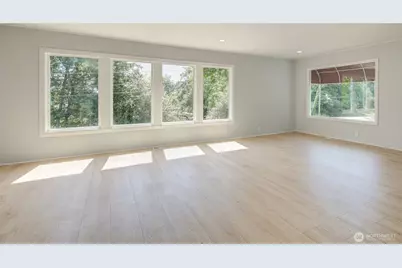 215 W Chenault Avenue, Hoquiam, WA 98550 - Photo 4