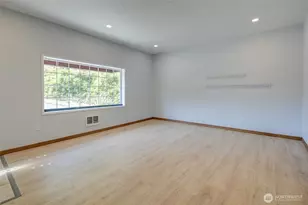 215 W Chenault Ave, Hoquiam, WA 98550 - Photo 32