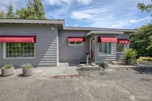215 W Chenault Ave, Hoquiam, WA 98550 - Photo 2