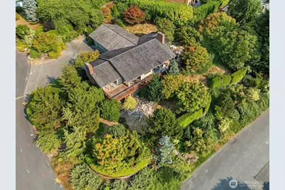 8811 NE 15th Place, Clyde Hill, WA 98004 - Photo 1