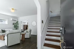 2815 8th Ave W, Seattle, WA 98119 - Photo 4