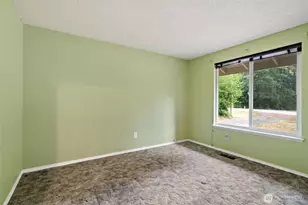 9565 Emerald Dr SE, Port Orchard, WA 98367 - Photo 12