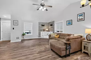 8408 356th St S, Roy, WA 98580 - Photo 4