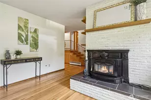 2010 Forest Hill Dr SE, Olympia, WA 98501 - Photo 8