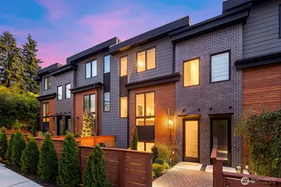 117 6th Street #C, Kirkland, WA 98033 - Photo 1