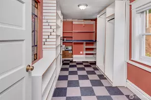 1911 9th Ave W, Seattle, WA 98119 - Photo 24