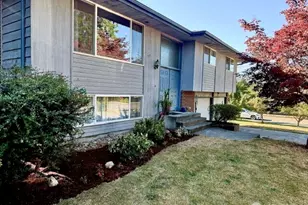 11002 24th Dr SE, Everett, WA 98208 - Photo 2
