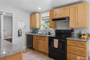 18689 2nd Ave NE, Suquamish, WA 98392 - Photo 18