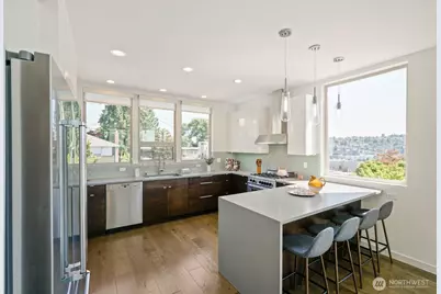 2337 W Plymouth Street, Seattle, WA 98199 - Photo 12